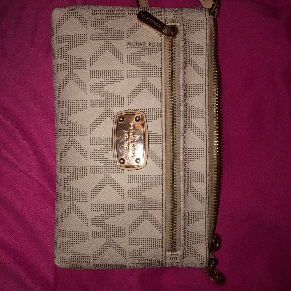 Michael kors purse